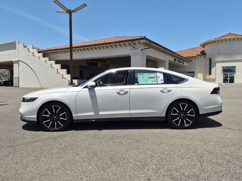 New 2026 Honda Accord Touring image 8
