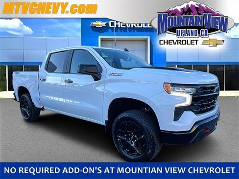 Used 2025 Chevrolet Silverado 1500 LT Trail Boss w/ Convenience Package II image 1