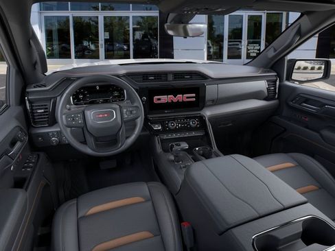 Used 2024 GMC Sierra 1500 AT4 w/ Technology Package AWD/4WD image 15