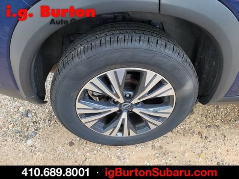 Used 2023 Nissan Rogue SV FWD image 7