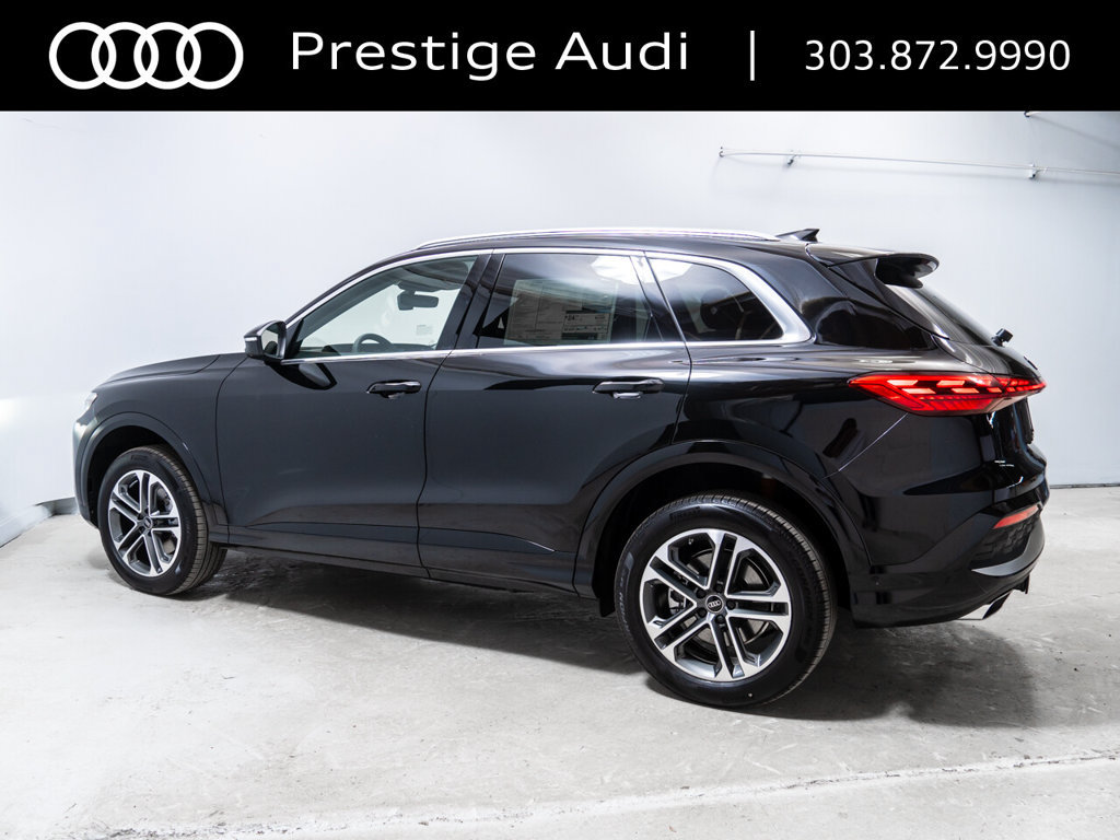 Used 2026 Audi Q5 Premium Plus w/ Premium Plus AWD/4WD image 2