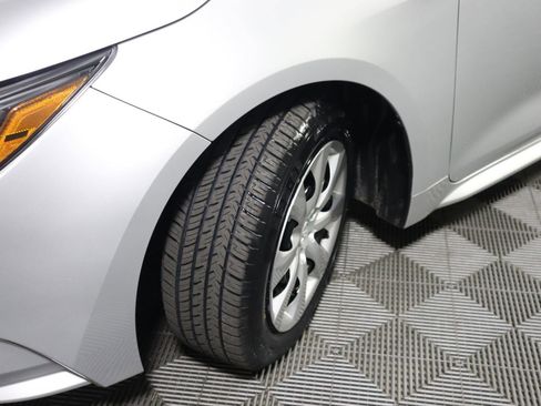 Used 2024 Toyota Corolla LE image 23