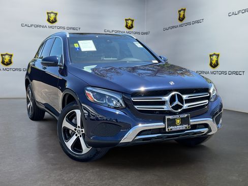 Used 2019 Mercedes-Benz GLC 350e 4MATIC image 3