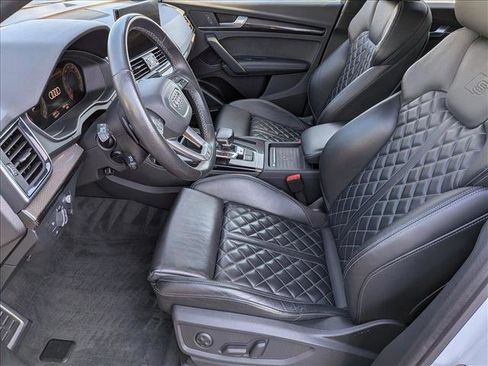 Used 2023 Audi SQ5 Prestige w/ Prestige Package AWD/4WD image 17