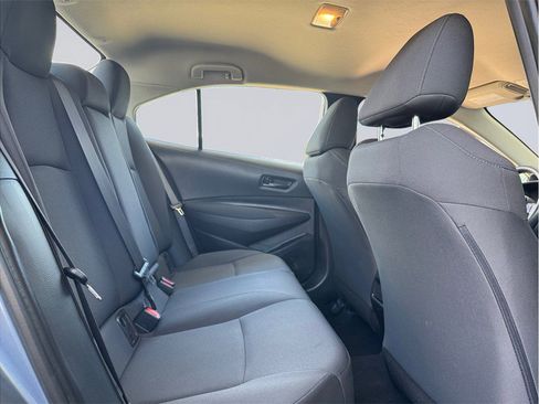 Used 2022 Toyota Corolla LE FWD image 23