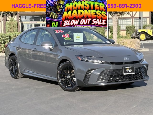 Used 2026 Toyota Camry SE FWD image 2