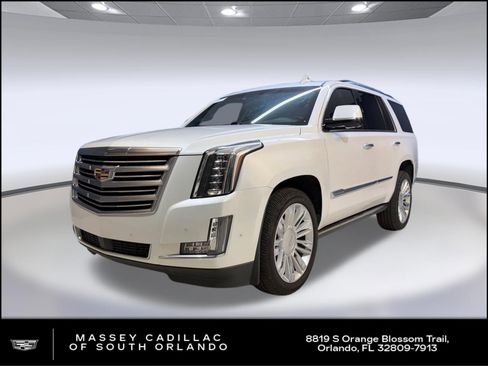 Used 2017 Cadillac Escalade Platinum AWD/4WD image 1