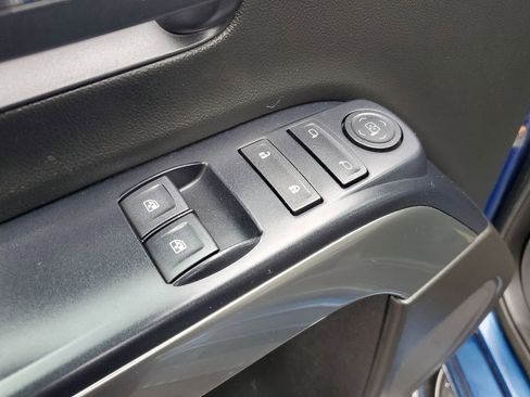 Used 2018 Chevrolet Silverado 1500 LT w/ LT Convenience Package image 24