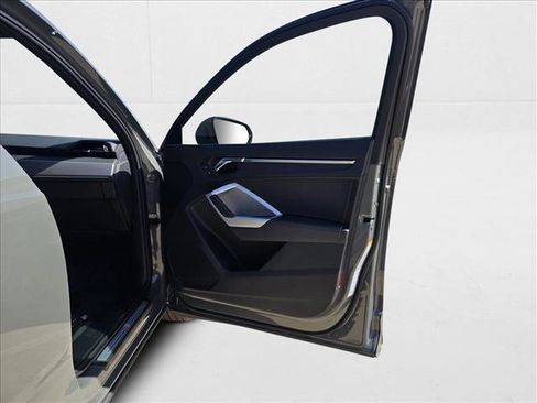 New 2025 Audi Q3 2.0T Premium w/ Convenience Package image 11