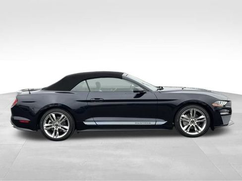 Used 2021 Ford Mustang Premium w/ Pony Package image 8