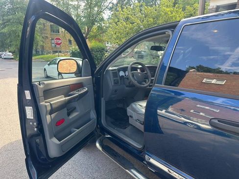 Used 2007 Dodge Ram 1500 Truck Laramie AWD/4WD image 9