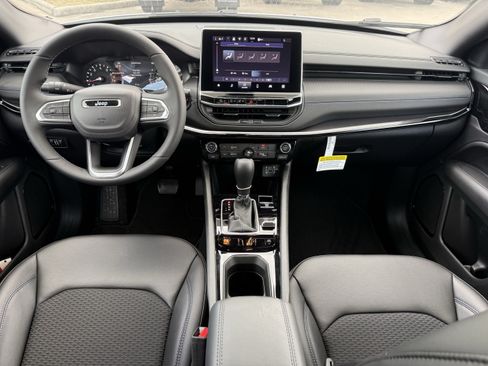 New 2026 Jeep Compass Latitude AWD/4WD image 10