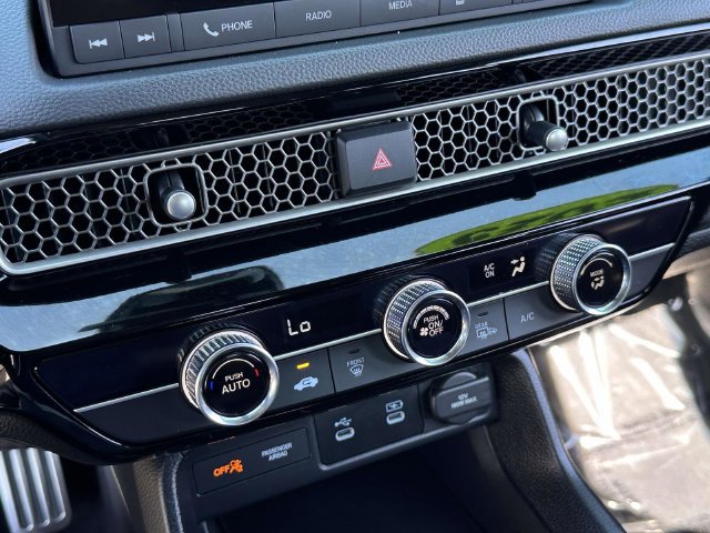 Used 2025 Honda Civic Sport image 5