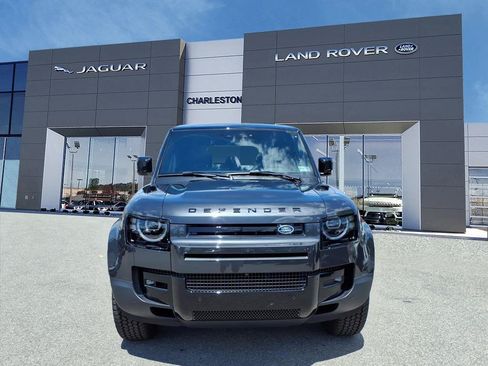 Used 2026 Land Rover Defender 110 S AWD/4WD image 8