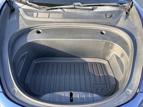 Used 2021 Tesla Model 3 Performance image 33