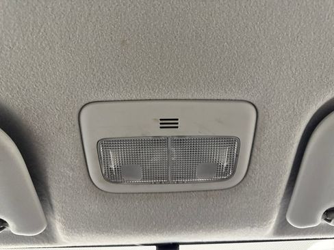 Used 2012 Toyota Corolla S image 19