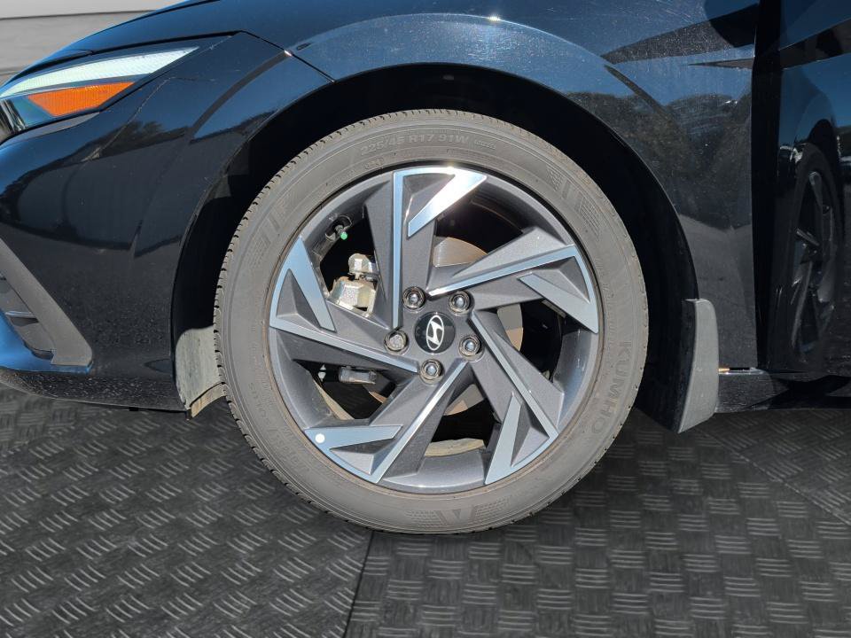 Certified 2025 Hyundai Elantra Sport FWD image 27