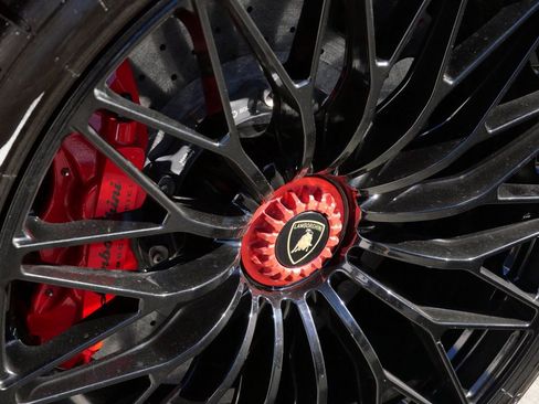 Used 2016 Lamborghini Aventador LP 750-4 Superveloce image 16