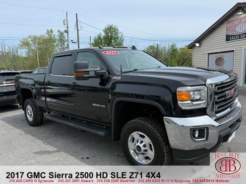 Used 2017 GMC Sierra 2500 SLE w/ SLE Preferred Package AWD/4WD image 1