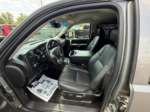 Used 2008 GMC Sierra 3500 SLE w/ Convenience Package AWD/4WD image 14