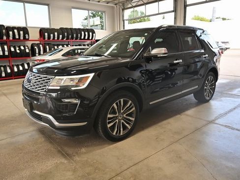 Used 2019 Ford Explorer Platinum image 9