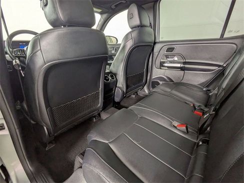 Used 2023 Mercedes-Benz EQB 300 4MATIC image 27