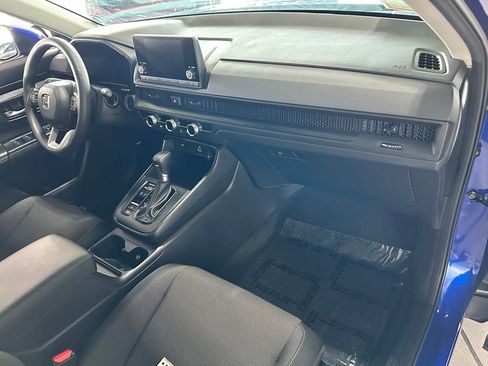 Used 2025 Honda CR-V LX image 39