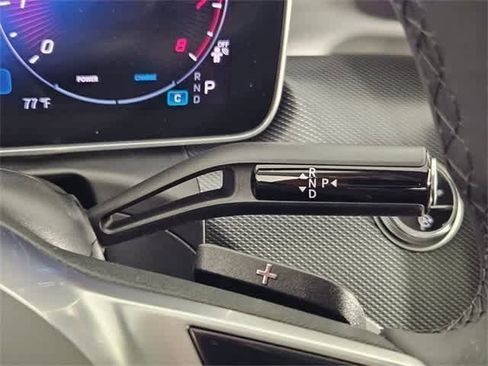 Used 2025 Mercedes-Benz C 300 4MATIC Sedan image 28