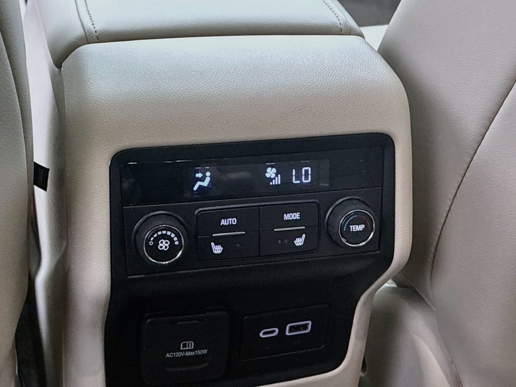 Used 2022 GMC Acadia Denali FWD image 27