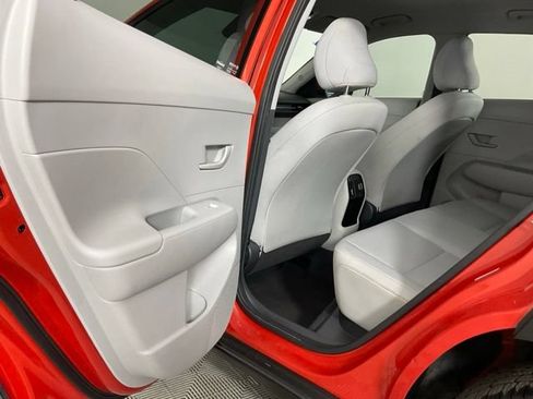 Used 2024 Hyundai Kona SEL w/ Convenience Package FWD image 12