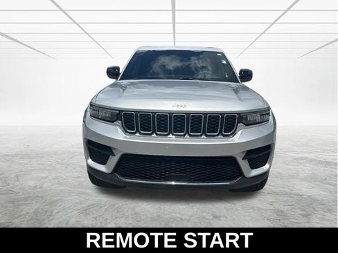 Used 2024 Jeep Grand Cherokee Laredo X w/ Luxury Tech Group I AWD/4WD image 9