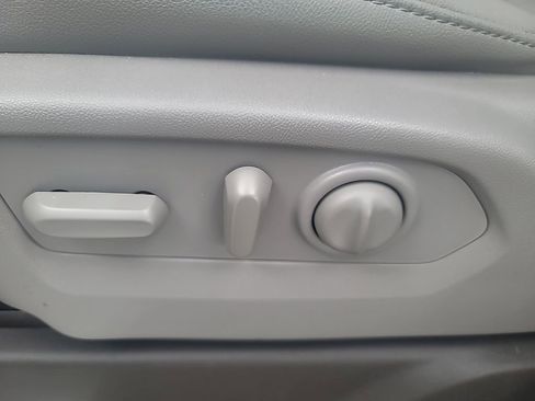 Used 2022 Chevrolet Silverado 1500 LTZ image 15