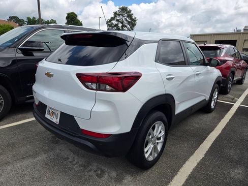 Used 2024 Chevrolet TrailBlazer LS w/ LS Convenience Package FWD image 7