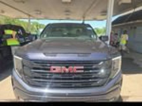 Used 2024 GMC Sierra 1500 Elevation AWD/4WD image 3