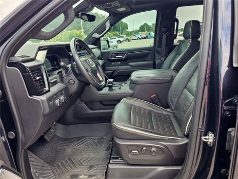 Used 2024 GMC Sierra 1500 AT4X AWD/4WD image 18