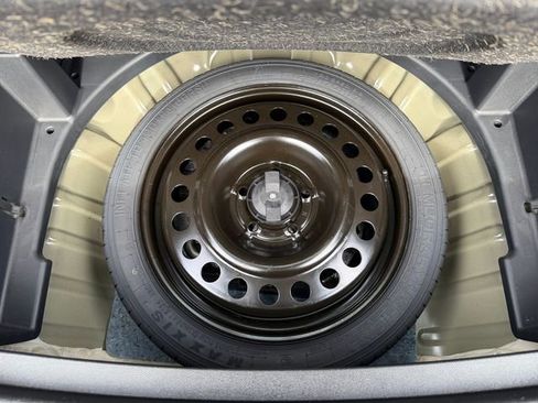 Used 2025 Chevrolet Equinox LT image 33