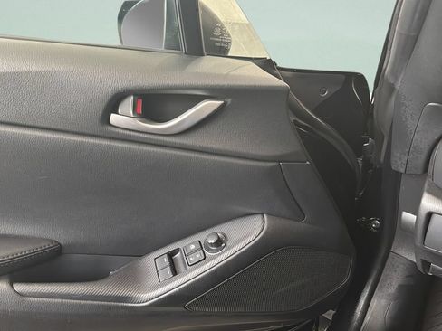 Used 2020 MAZDA MX-5 Miata Sport RWD image 10