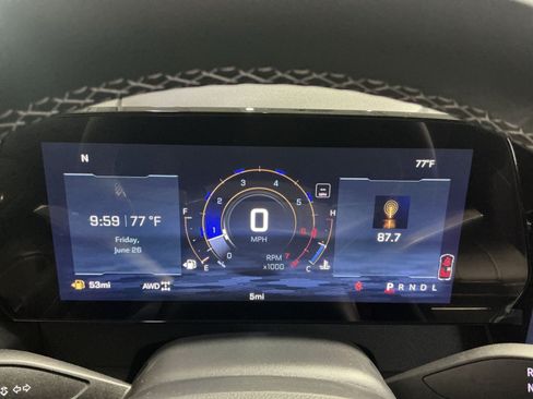 New 2026 Chevrolet Traverse LT w/ Sun and Wheel Package AWD/4WD image 18