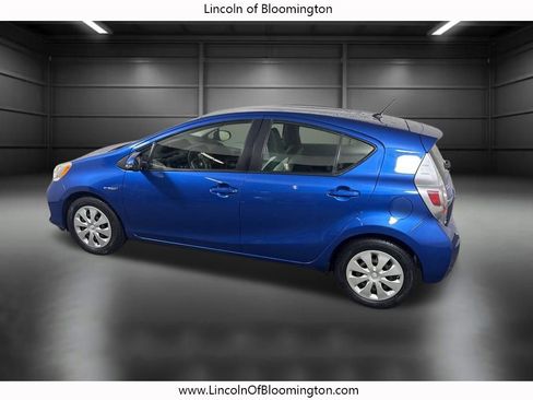 Used 2014 Toyota Prius C One image 4
