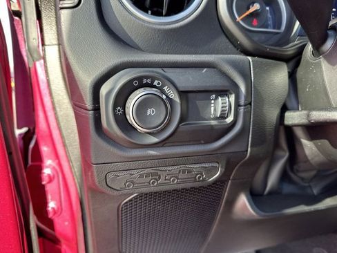 Used 2024 Jeep Wrangler Sahara w/ Safety Group image 17