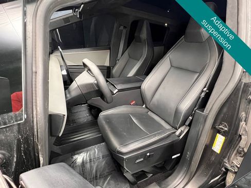 Used 2024 Tesla Cybertruck Cyberbeast AWD/4WD image 3