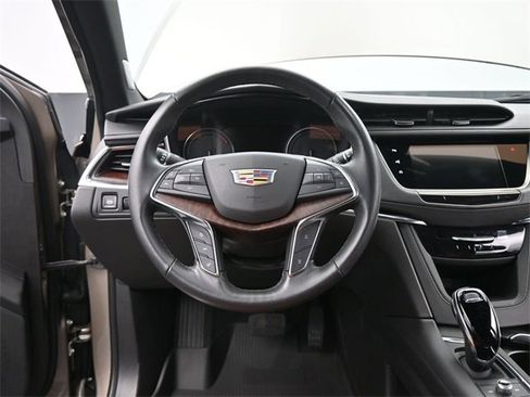 Certified 2023 Cadillac XT5 Premium Luxury w/ Technology Package image 27