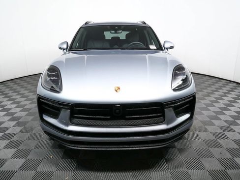 Certified 2026 Porsche Macan AWD/4WD image 37