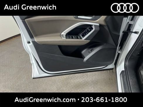 Used 2025 Audi Q5 Premium Plus w/ Premium Plus AWD/4WD image 21