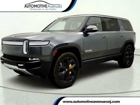 Used 2023 Rivian R1S Adventure AWD/4WD image 1