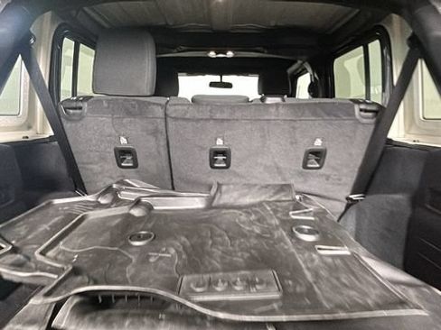 Used 2022 Jeep Wrangler Unlimited Sport AWD/4WD image 29