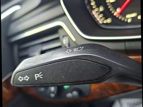 Used 2019 Audi A4 2.0T Premium w/ Convenience Package image 21