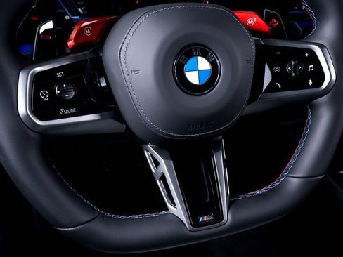 Used 2025 BMW M5 w/ Carbon Package image 36