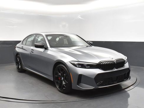 New 2026 BMW 330i Sedan w/ M Sport Package image 9