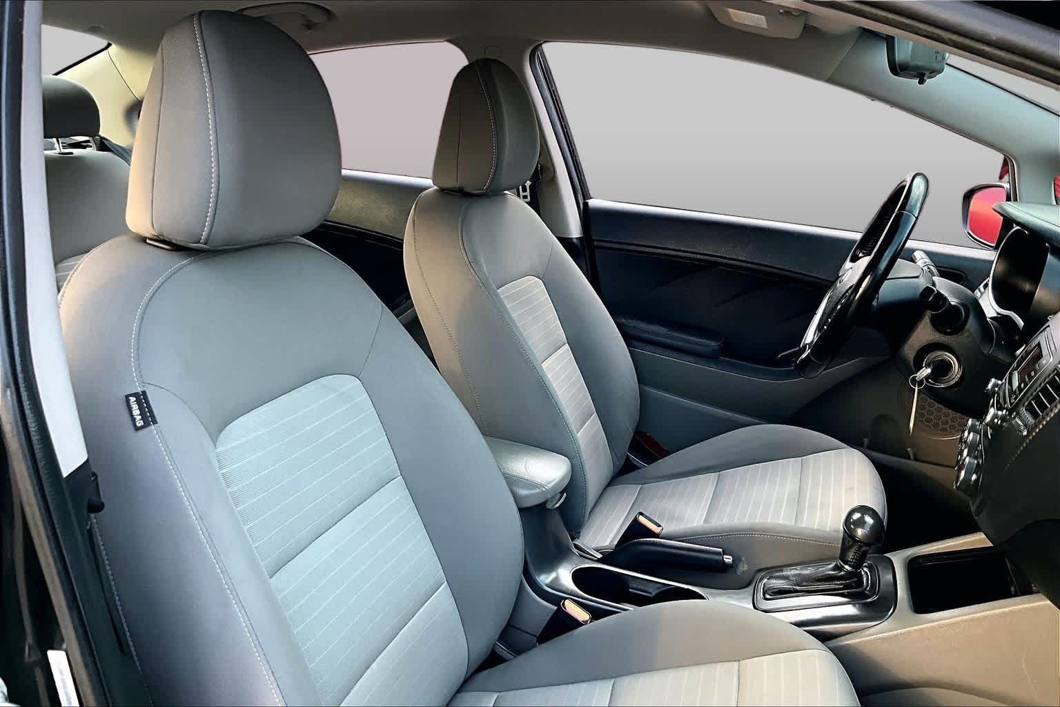 Used 2015 Kia Forte EX FWD image 9